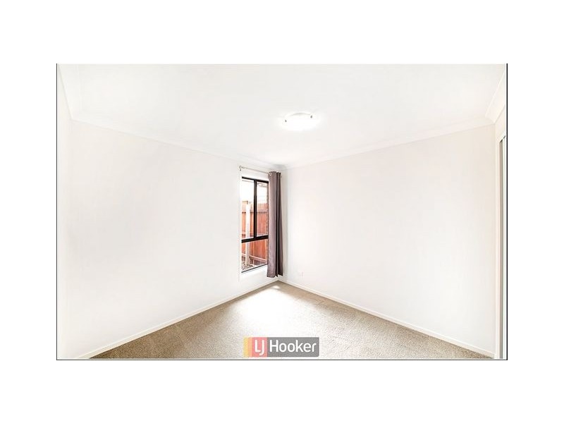 180 Macfarlane Burnet Avenue, Macgregor ACT 2615