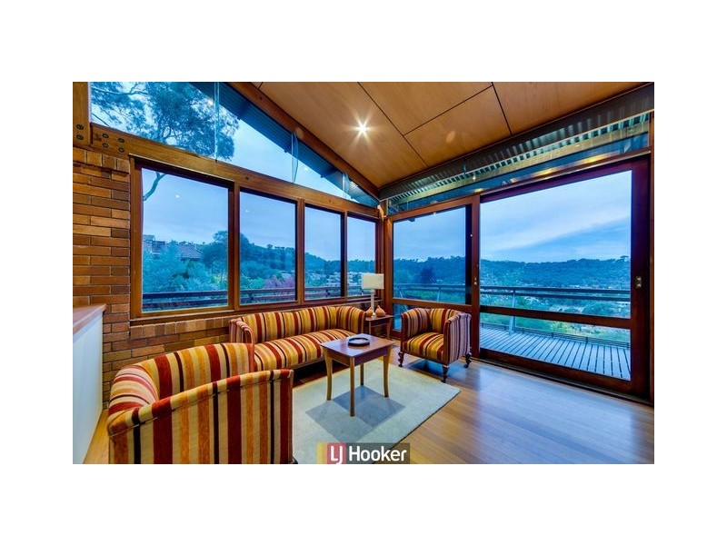 10 Decker Place, Fadden ACT 2904