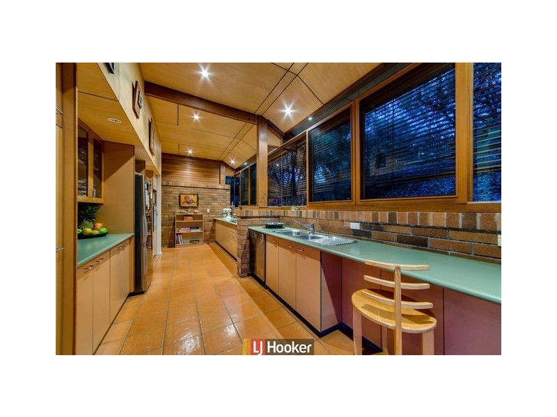 10 Decker Place, Fadden ACT 2904