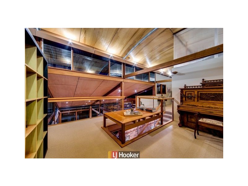 10 Decker Place, Fadden ACT 2904