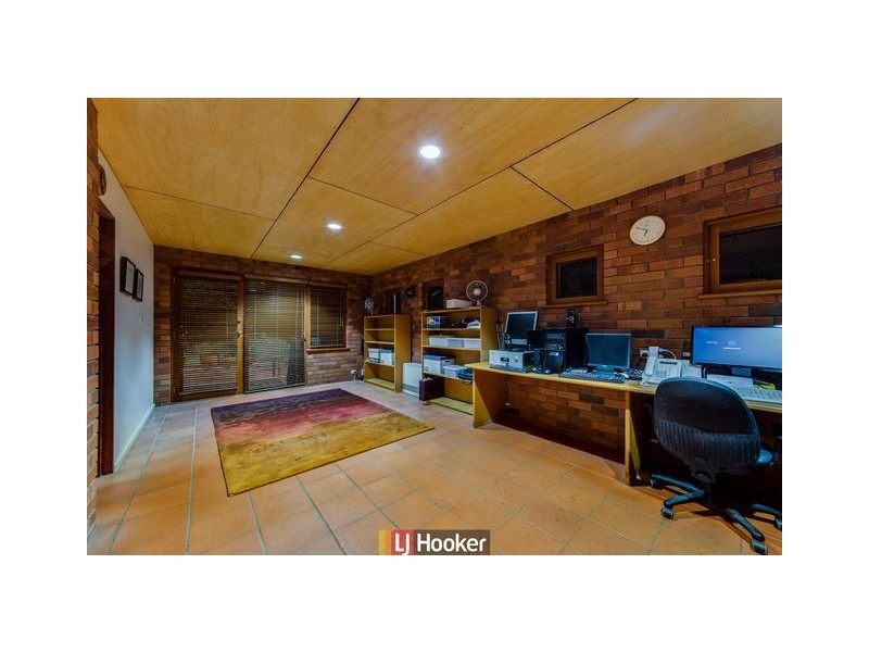 10 Decker Place, Fadden ACT 2904