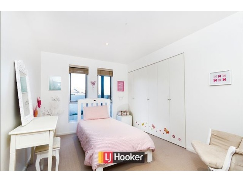 5 Midwinter Place, Nicholls ACT 2913