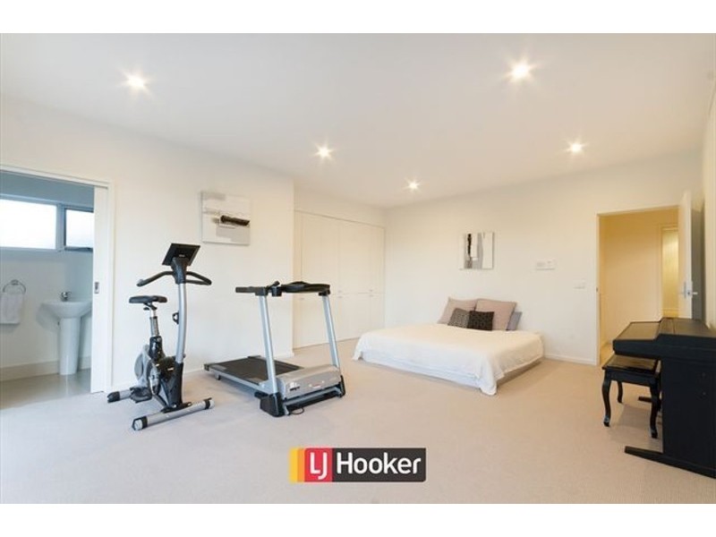 5 Midwinter Place, Nicholls ACT 2913