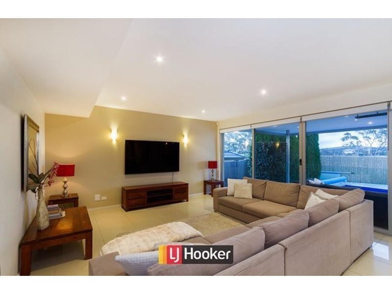5 Midwinter Place, Nicholls ACT 2913