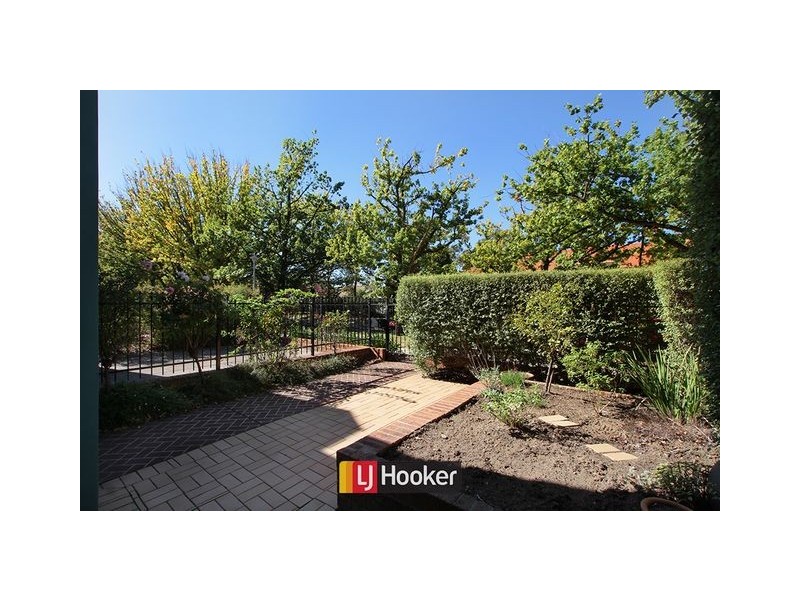24/7 Ijong Street, Braddon ACT 2612