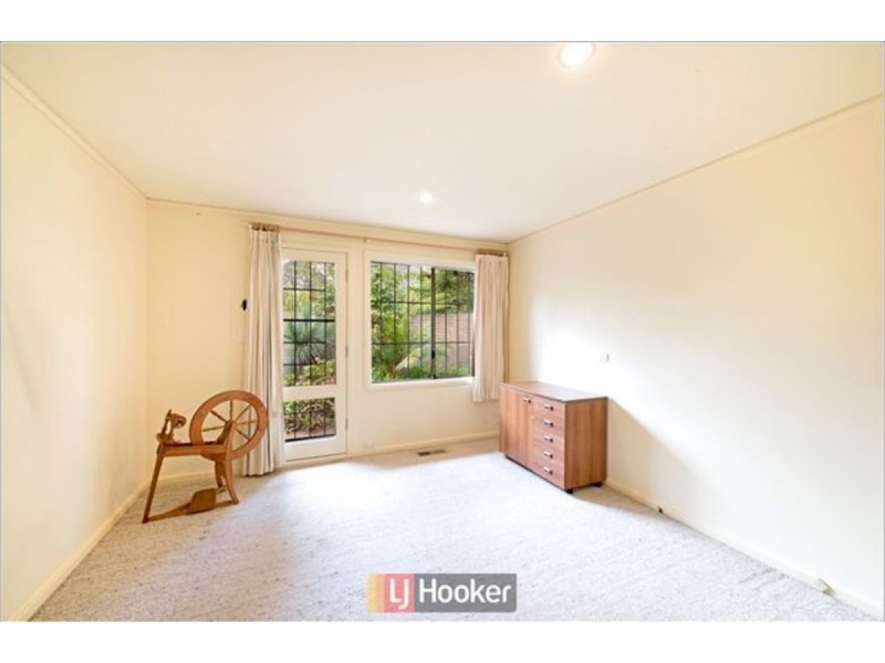 18 Gilbert Street, Hackett ACT 2602