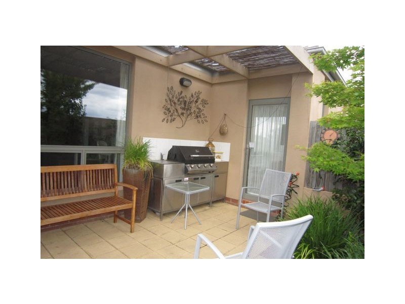 31 Mary Kitson Street, Watson ACT 2602