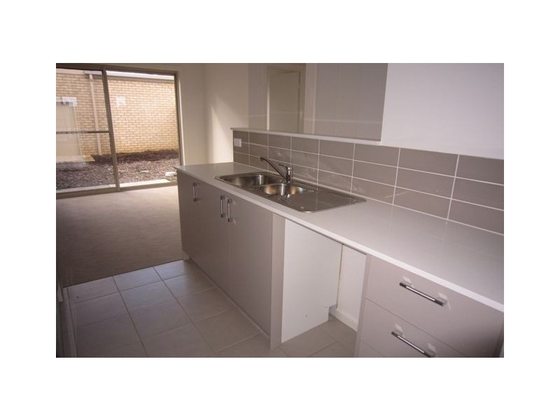 13/128 Flemington Road, Harrison ACT 2914