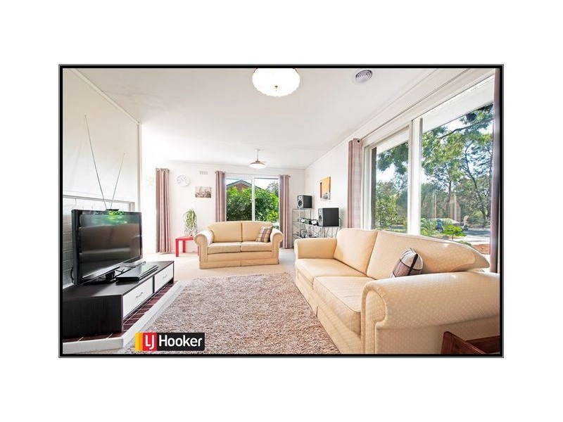 40 Newton Street, Hackett ACT 2602