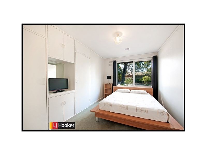 40 Newton Street, Hackett ACT 2602