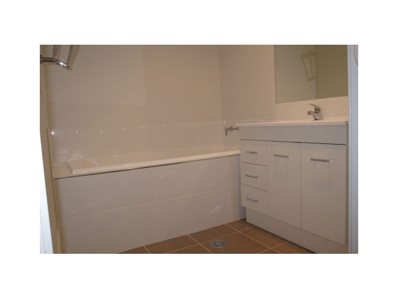 2 Whitmore Crescent, Watson ACT 2602