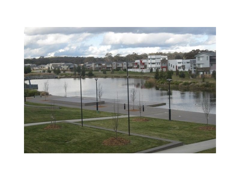 2/15 Zakharov Avenue, Forde ACT 2914