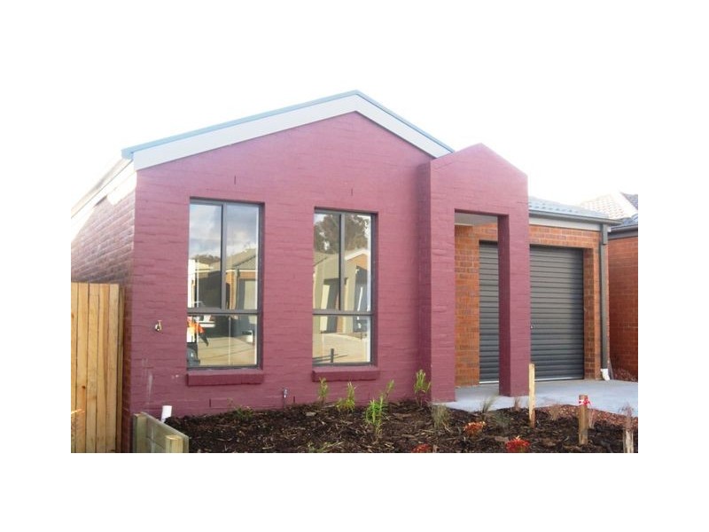 52 Ian Nicol Street, Watson ACT 2602