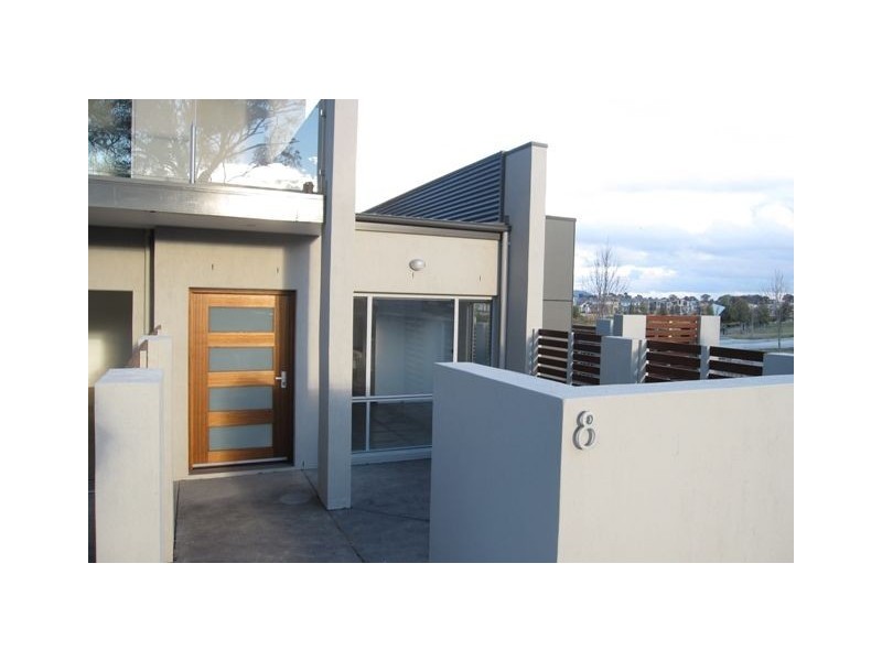 8/15 Zakharov Avenue, Forde ACT 2914