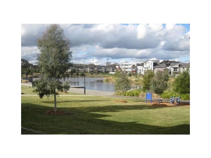 8/15 Zakharov Avenue, Forde ACT 2914