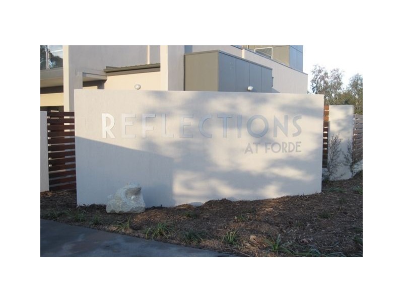 8/15 Zakharov Avenue, Forde ACT 2914