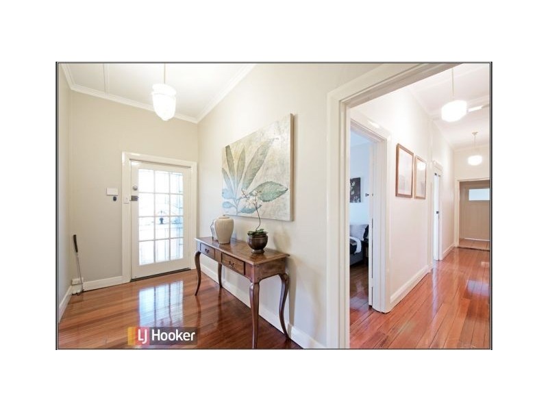 35 Doonkuna Street, Braddon ACT 2612