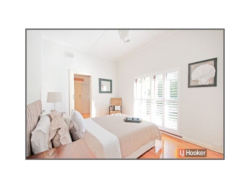 35 Doonkuna Street, Braddon ACT 2612