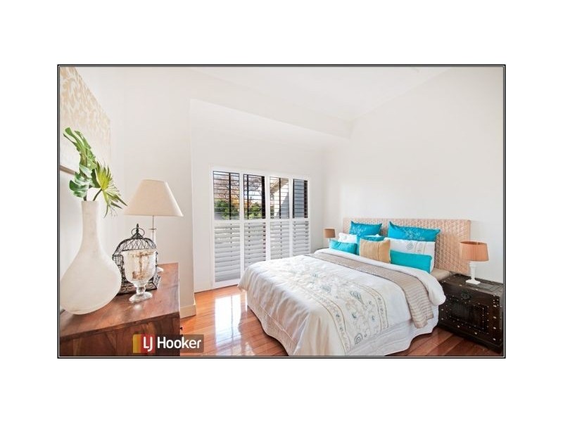 35 Doonkuna Street, Braddon ACT 2612