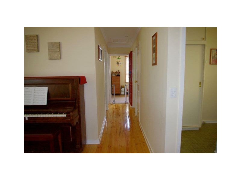 31 Gilbert Street, Hackett ACT 2602