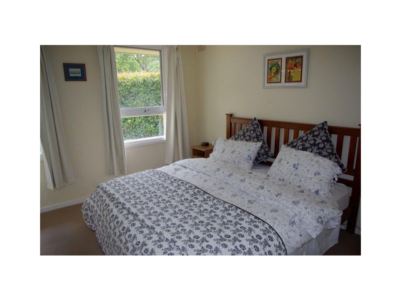 31 Gilbert Street, Hackett ACT 2602
