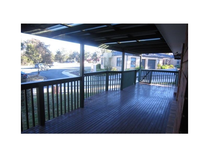 5 Ashley Drive, Wanniassa ACT 2903