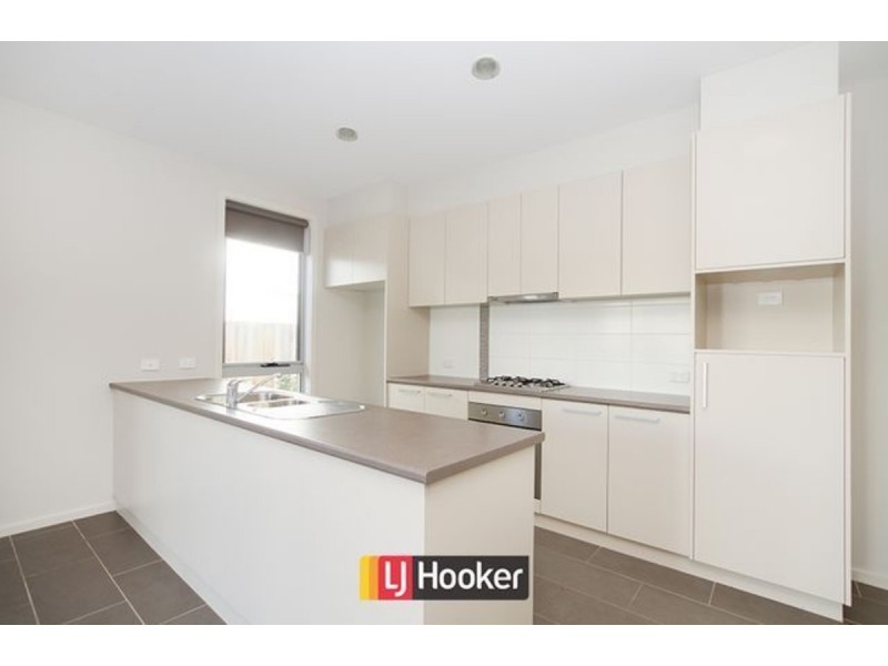 28 Fairfield Street, Crace ACT 2911