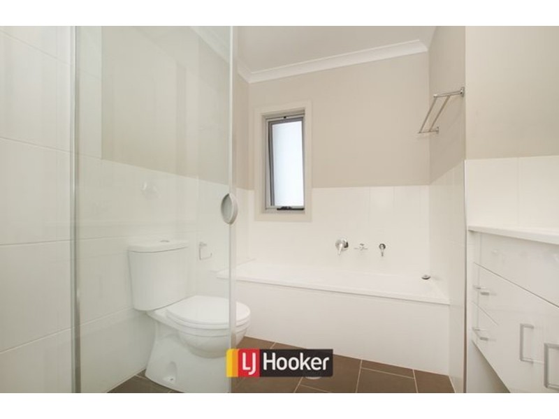 28 Fairfield Street, Crace ACT 2911