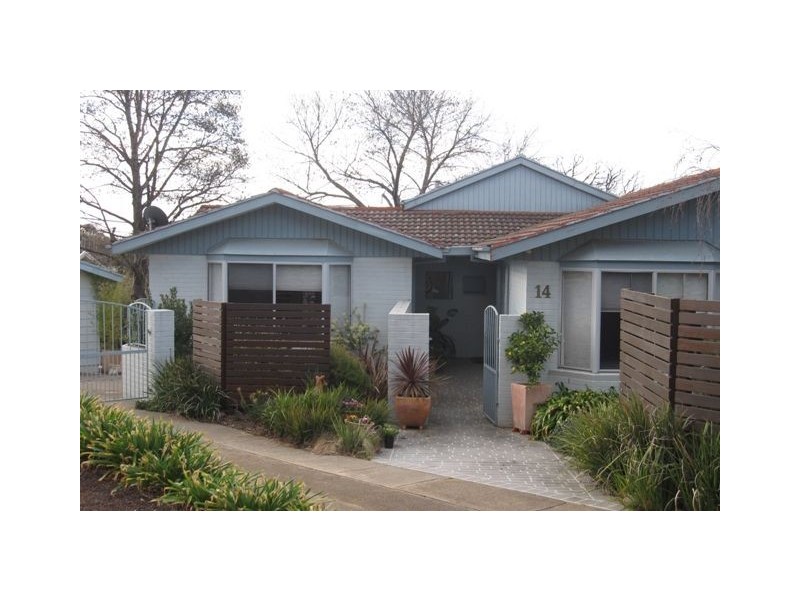 14 Adair Street, Scullin ACT 2614