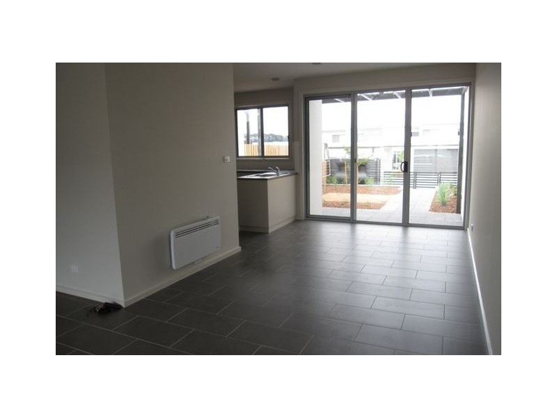 16 Redruth Street, Crace ACT 2911