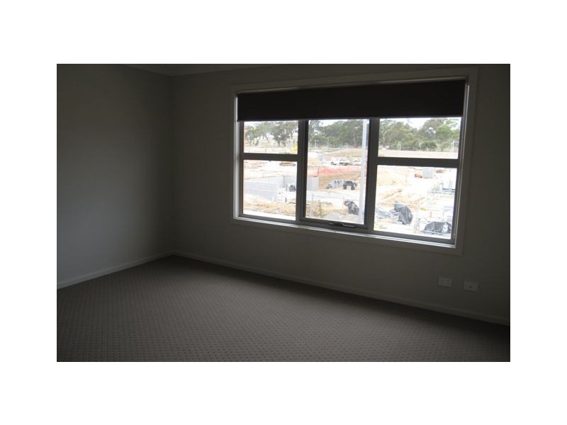 16 Redruth Street, Crace ACT 2911