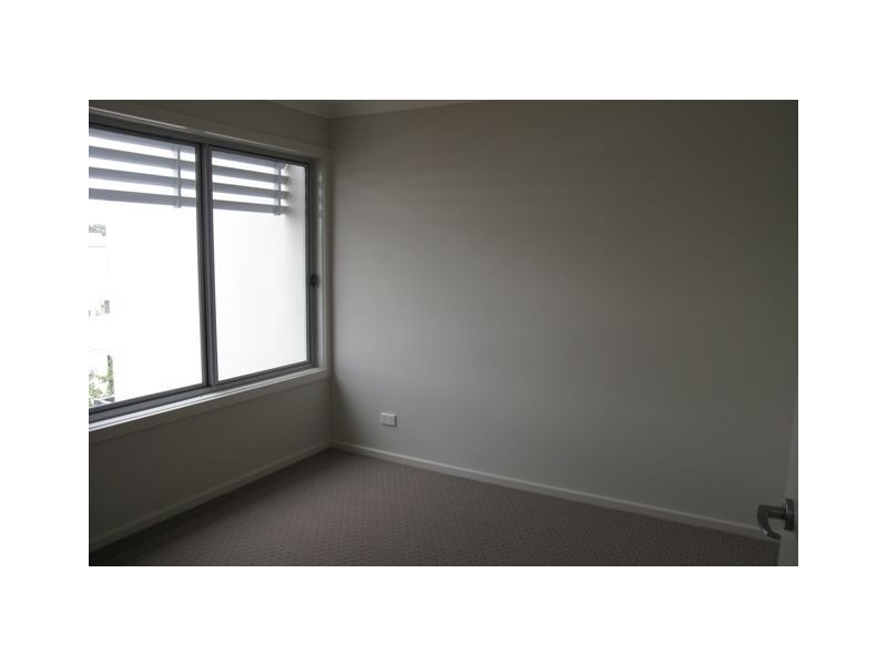 16 Redruth Street, Crace ACT 2911