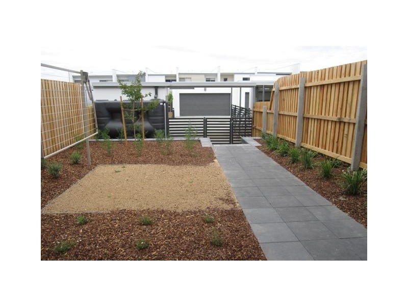 16 Redruth Street, Crace ACT 2911