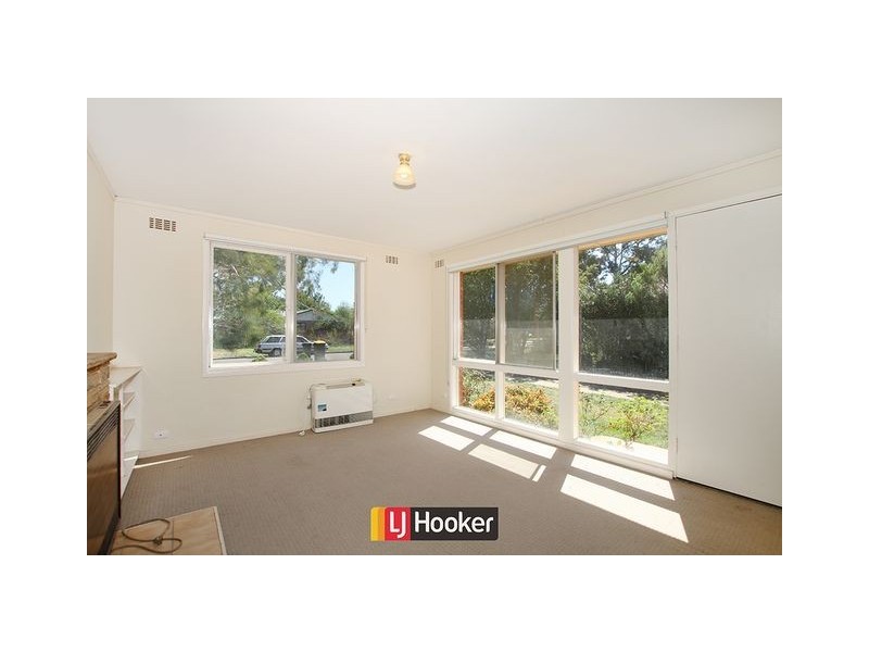 16 Legge Street, Downer ACT 2602