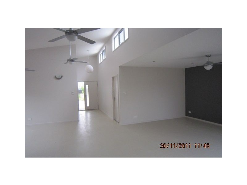 35 Paquita Street, Forde ACT 2914