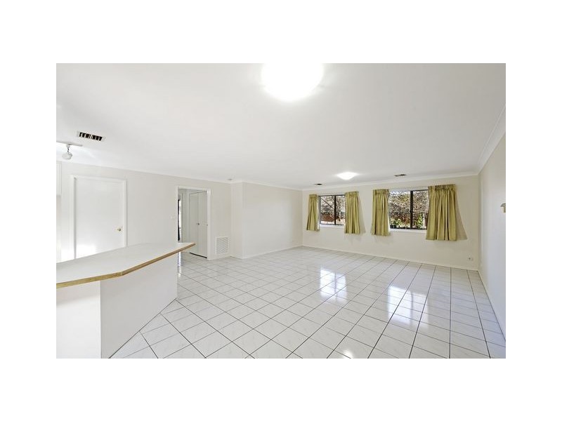 35 Macedon Crescent, Palmerston ACT 2913