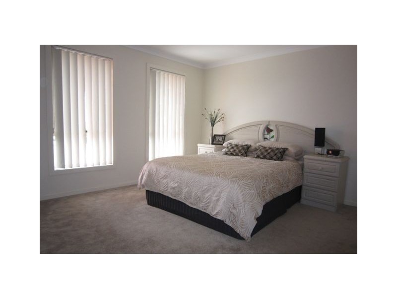 37 Nullarbor Avenue, Franklin ACT 2913