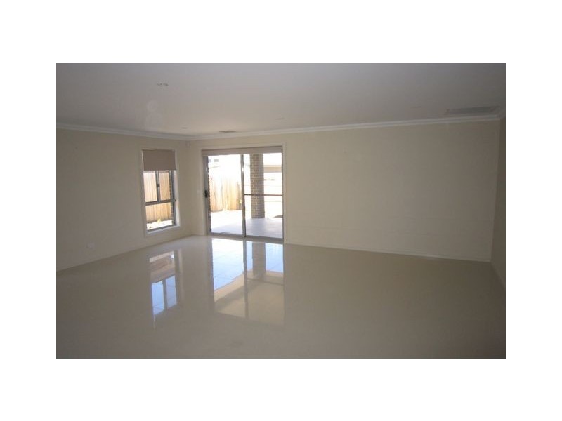 54 Albatross Street, Harrison ACT 2914