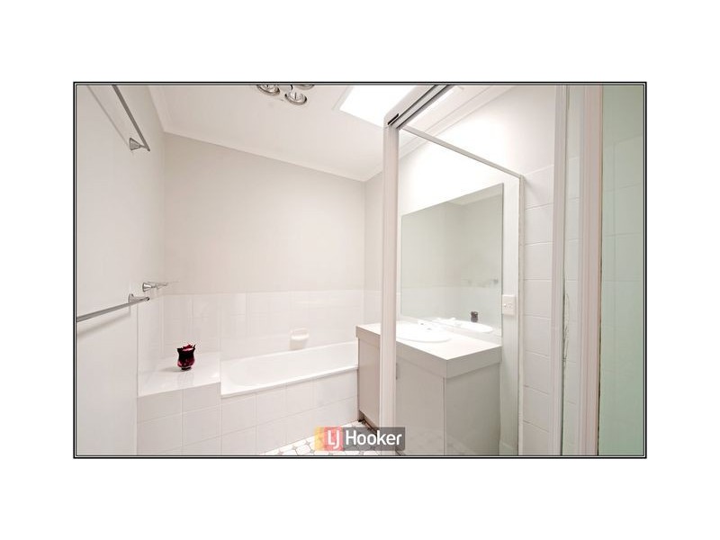 25/17 Fernyhough Crescent, Lyneham ACT 2602
