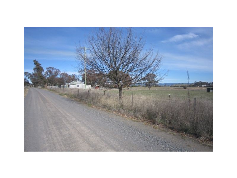 . Kaveneys Road, Hall ACT 2618