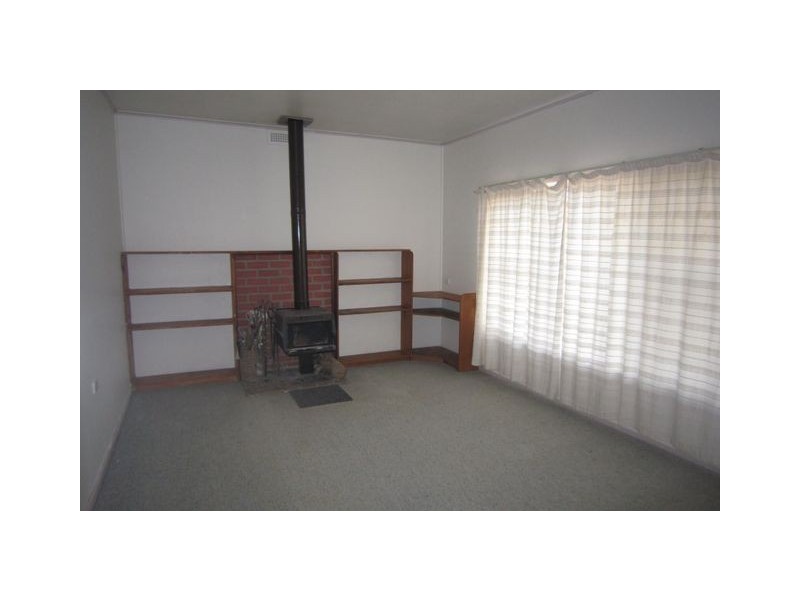 . Kaveneys Road, Hall ACT 2618