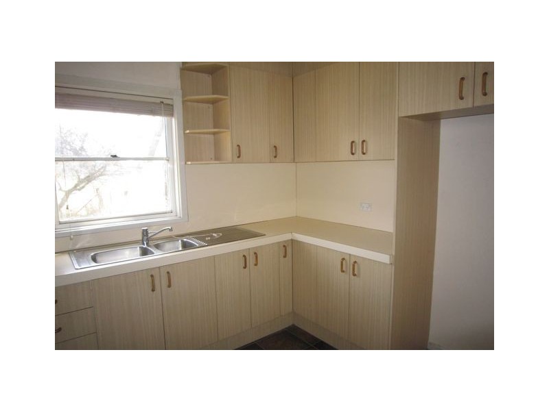 . Kaveneys Road, Hall ACT 2618