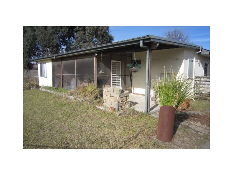 . Kaveneys Road, Hall ACT 2618