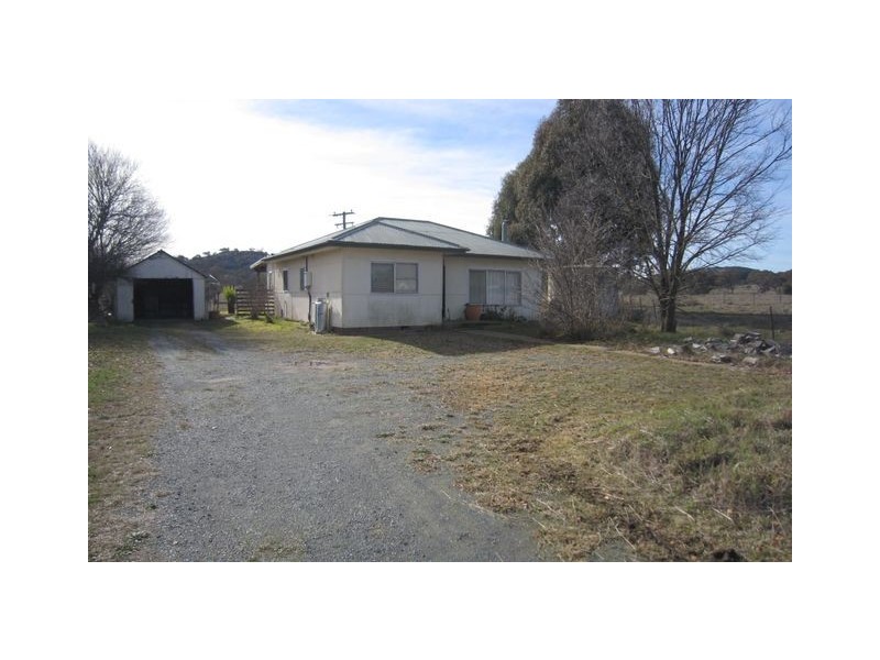 . Kaveneys Road, Hall ACT 2618