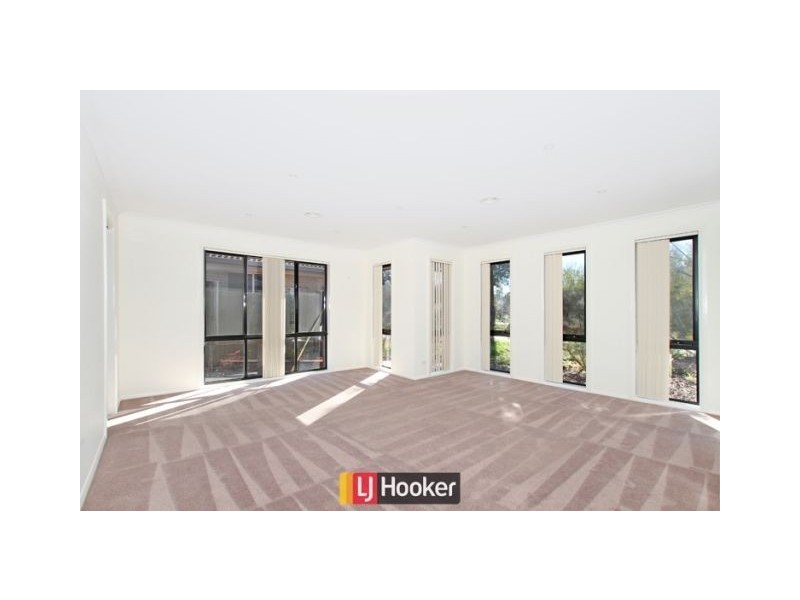 42 Kitty McEwan Street, Mckellar ACT 2617