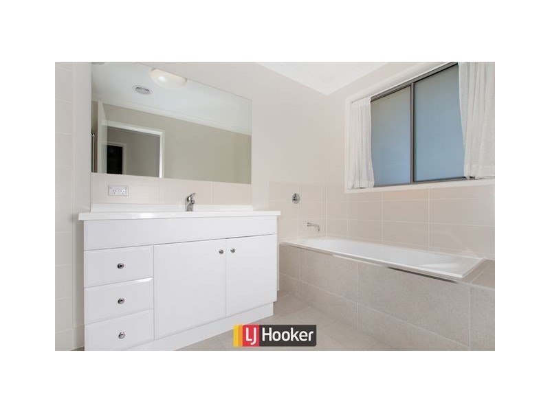 22/10 Charles Perkins Circuit, Bonner ACT 2914