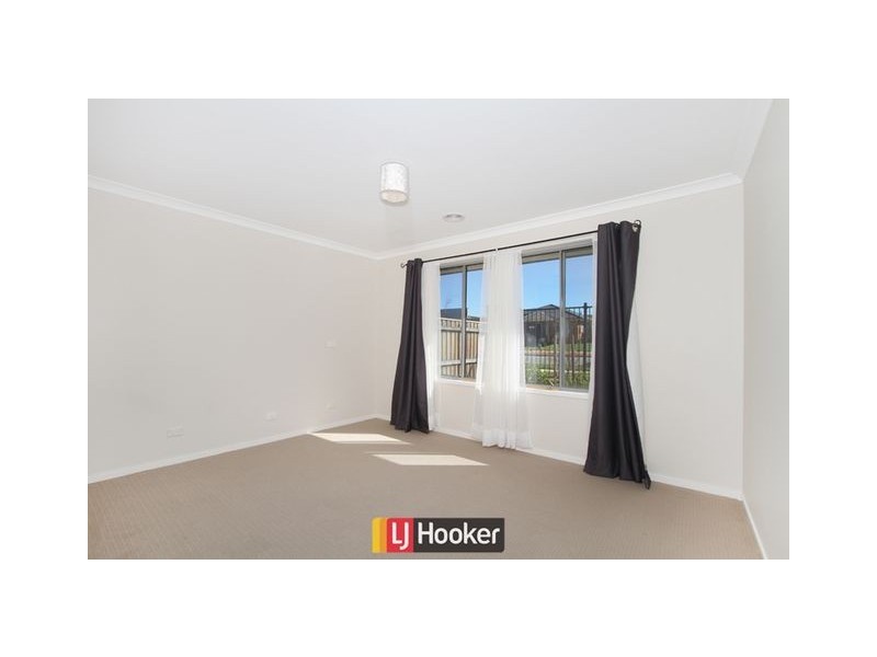 22/10 Charles Perkins Circuit, Bonner ACT 2914