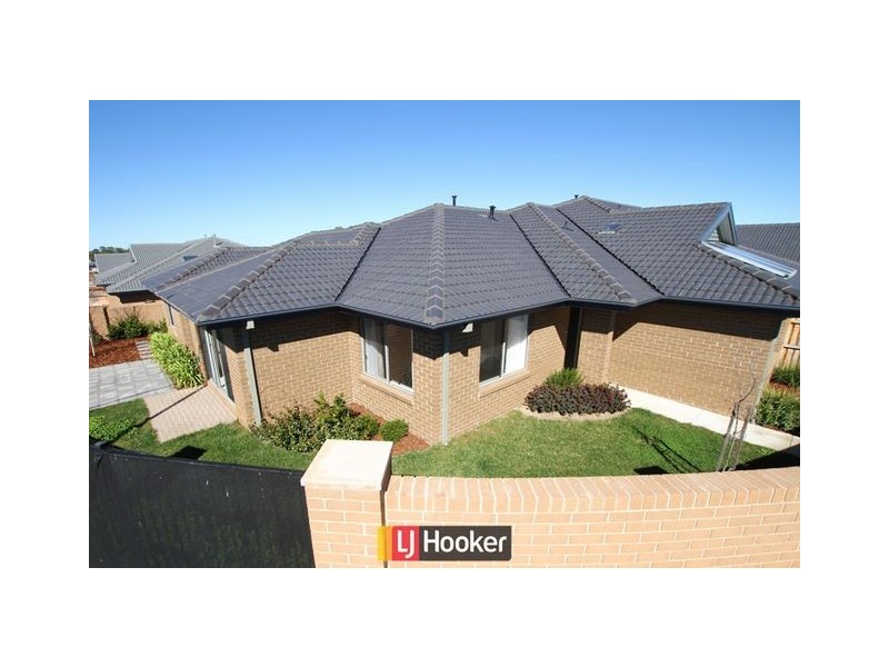 22/10 Charles Perkins Circuit, Bonner ACT 2914