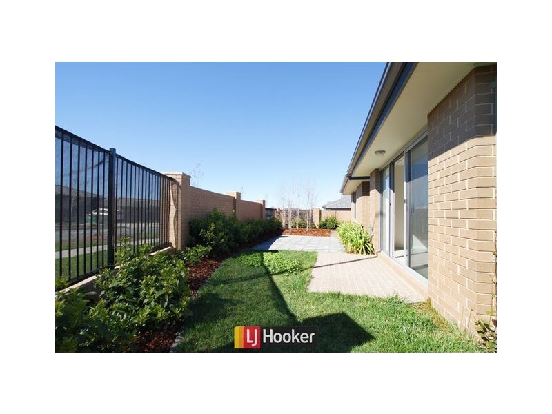 22/10 Charles Perkins Circuit, Bonner ACT 2914