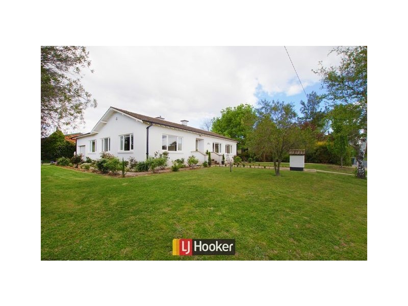 14 Dutton Street, Dickson ACT 2602
